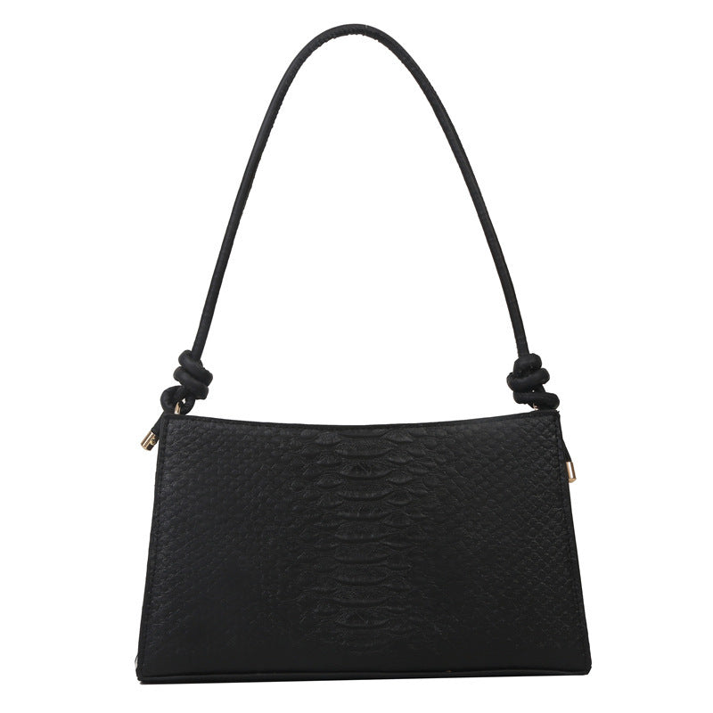 Chic One-Shoulder Baguette Bag: Minimalist Style, Maximum Impact