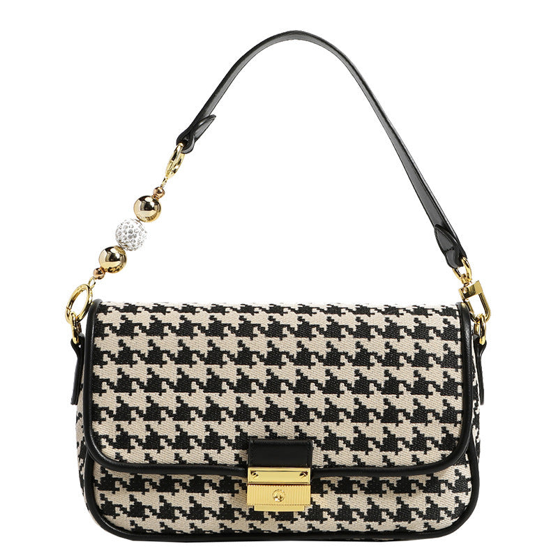 Chic Ying and Yang Shoulder Bag