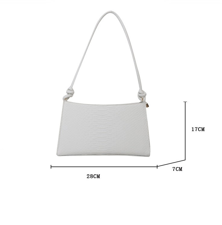 Chic One-Shoulder Baguette Bag: Minimalist Style, Maximum Impact